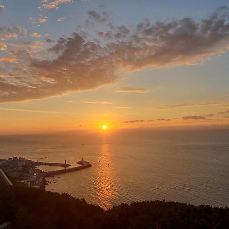 Suntree Hotel Busan Bagian luar foto